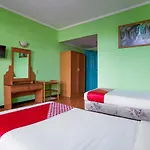Super Oyo 1389 Hotel Carissima