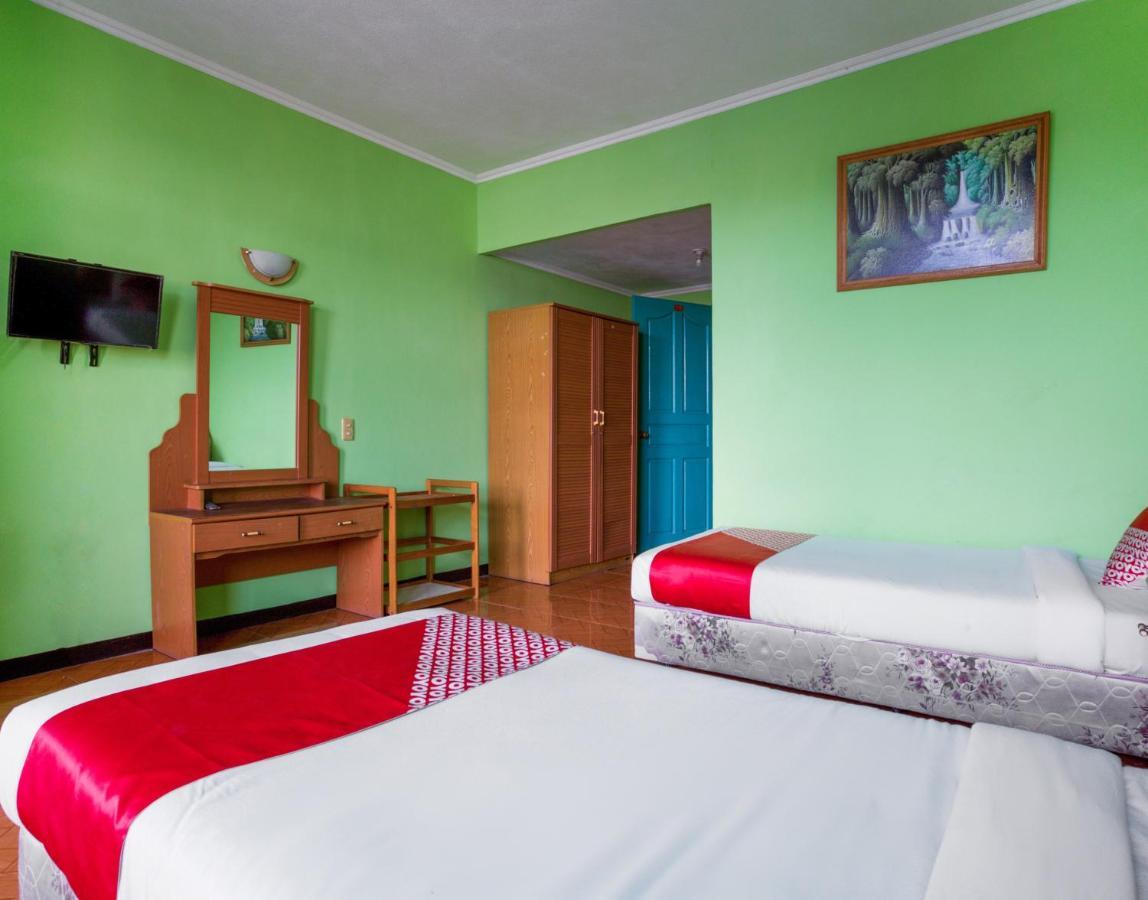 Super Oyo 1389 Carissima Hotel