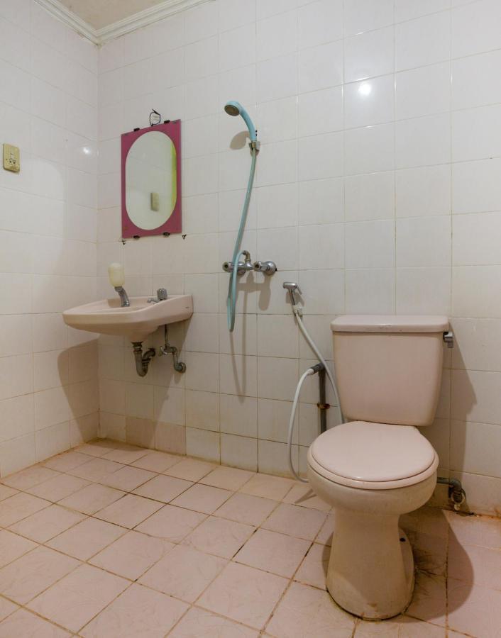 Hotel Super Oyo 1389 Carissima 2*