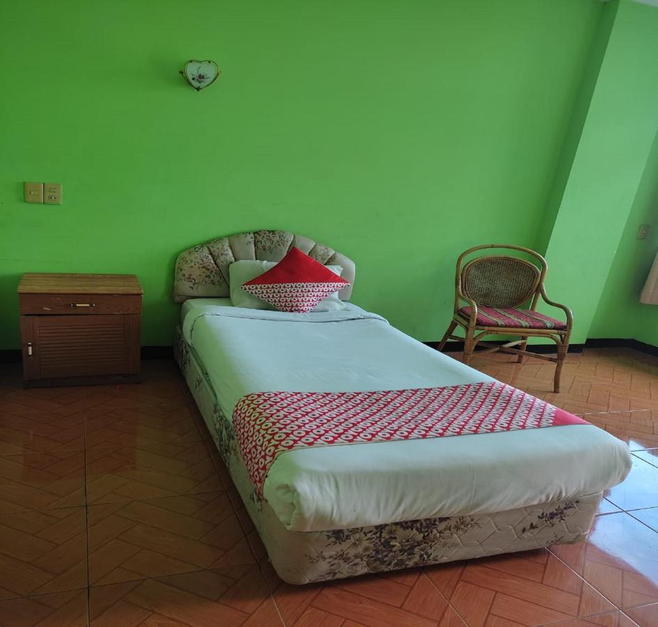 Hotel Super Oyo 1389 Carissima 2*